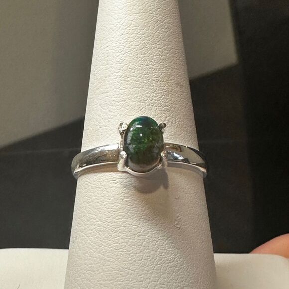 5x7mm cabochon opal solitaire in sterling silver! - Picture 2 of 10